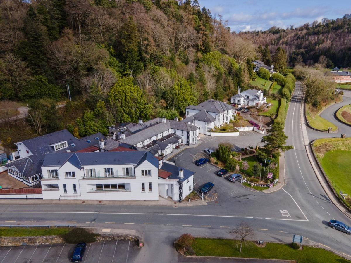 Woodenbridge Hotel Esterno foto
