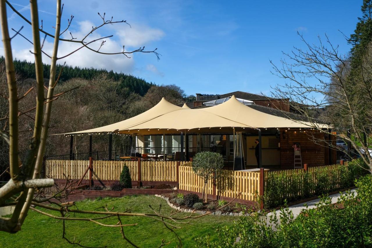Woodenbridge Hotel Esterno foto