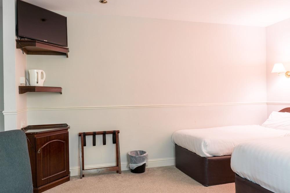 Woodenbridge Hotel Esterno foto