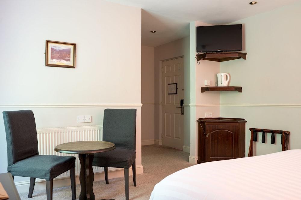 Woodenbridge Hotel Esterno foto