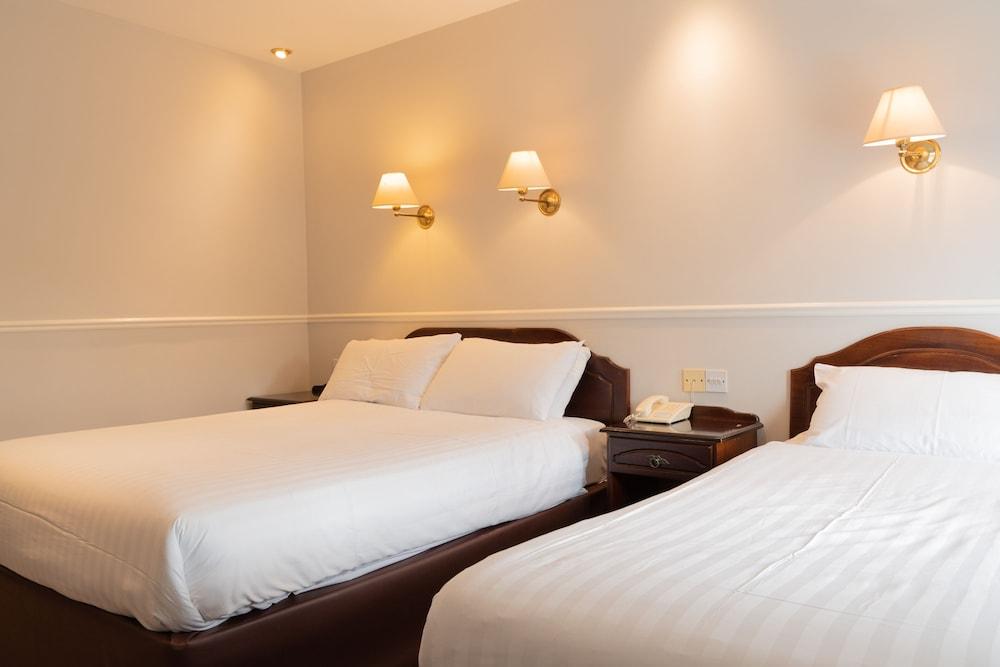 Woodenbridge Hotel Esterno foto