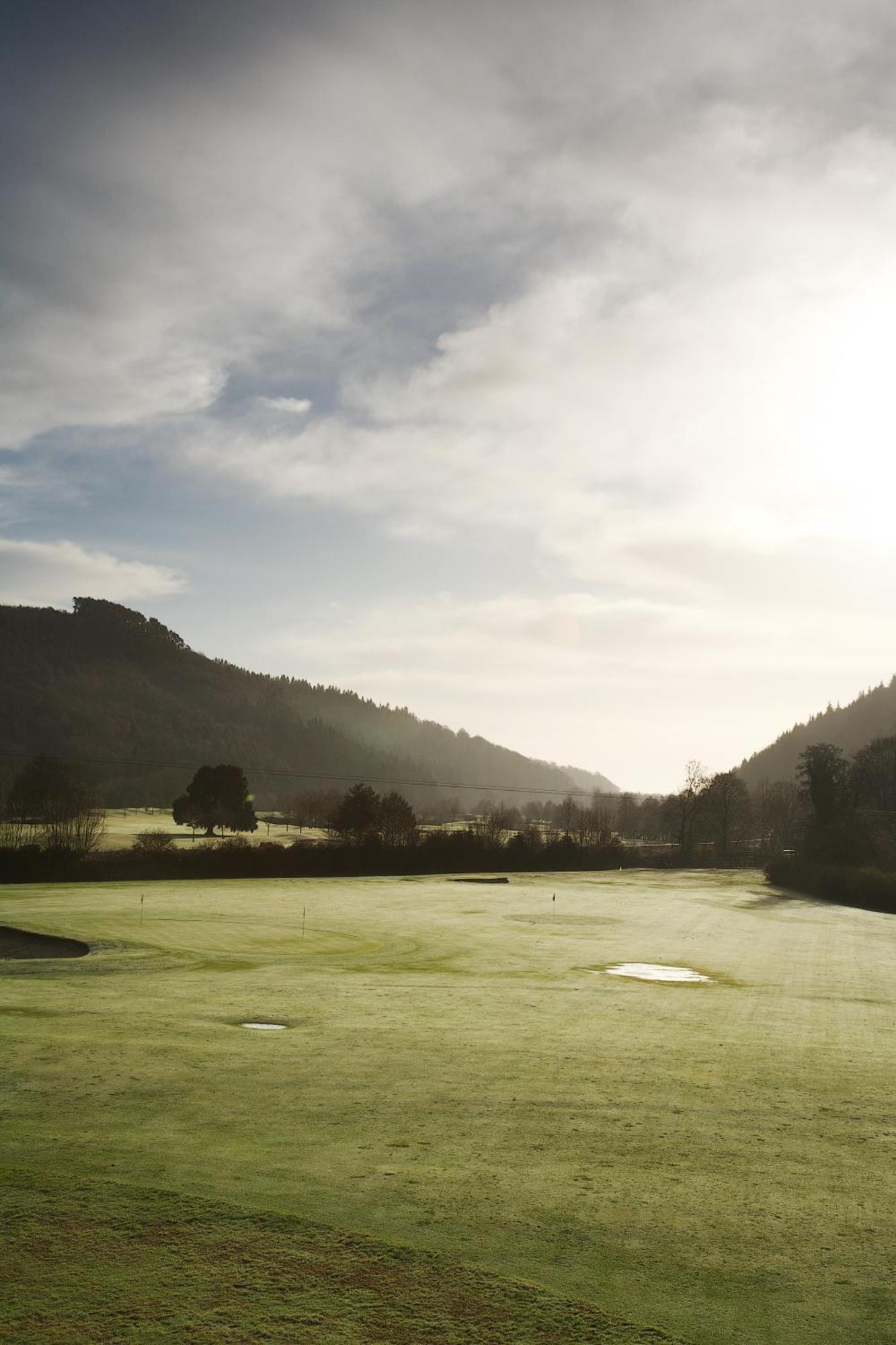 Woodenbridge Hotel Esterno foto